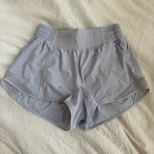 Lululemon Hotty Hot High-Rise Lined Short 2.5"